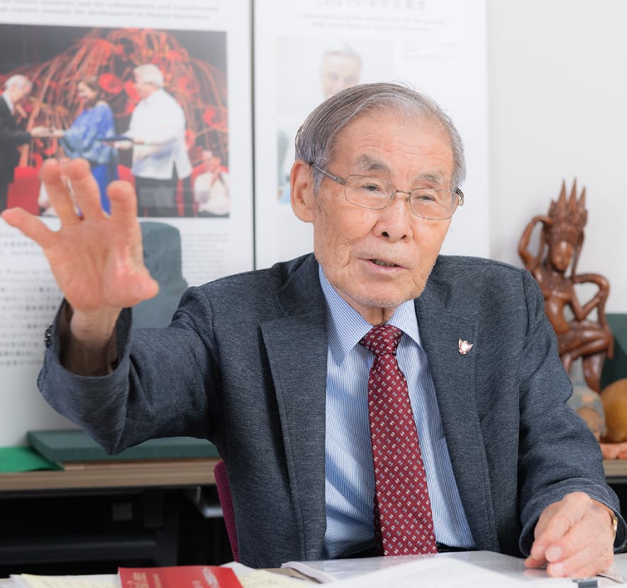 photo:Professor Yoshiaki Ishizawa